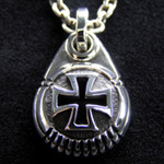 �A�C�A���N���X�E�y���_���g