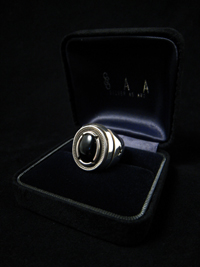 �����O���b�s���O��