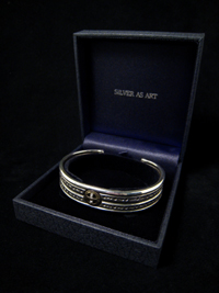 �o���O�����b�s���O��