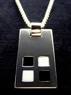 2&times;2�X�g�[���v���[�g�y���_���g �i�I�j�L�X&times;�����E�T�C�g�j