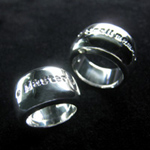 ���󃊃��O 