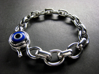 目玉チェーンブレスレット