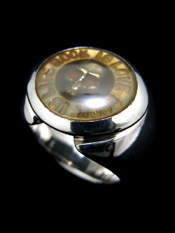 �����X�J���E�����O