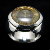 �����X�J���E�����O