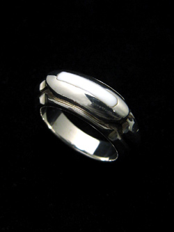 �������C���E�����O