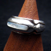 �������C���E�����O