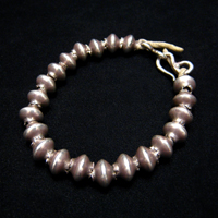 �r�[�Y�u���X���b�g