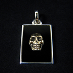  K18�X�J���E�I�j�L�X�y���_���g