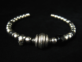 �r�[�Y�o���O���{�I�j�L�X