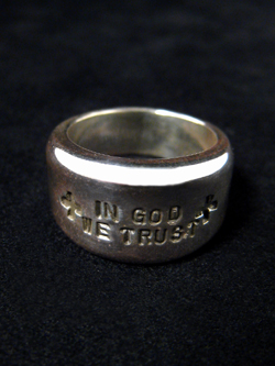 IN GOD WE TRUST �����O