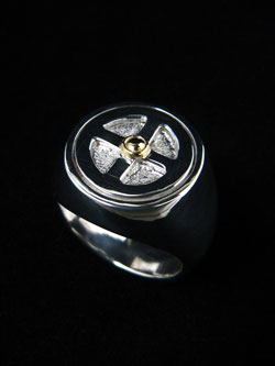 ���f�B�X���z�C�[�������O