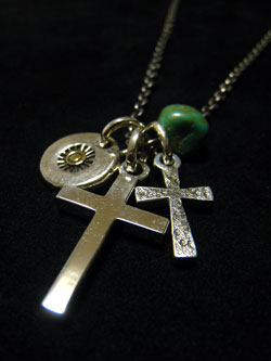 �N���X3�A�l�b�N���X