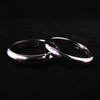 �b��18���z���C�g�S�[���h�}���b�W�����O