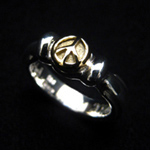 �s�[�X�E�����O