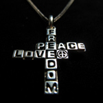 FREEDOM PEACE LOVE �N���X�E�l�b�N���XTypeC 