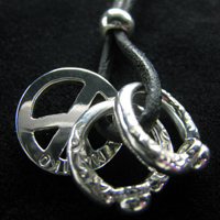 �x�r�[�����O�E�s�[�X�}�[�N�l�b�N���X�i��Ђ��^�C�v�j