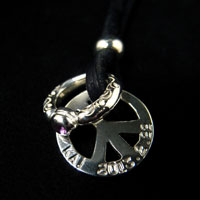 �x�r�[�����O�E�s�[�X�}�[�N�l�b�N���X�i��Ђ��^�C�v�j