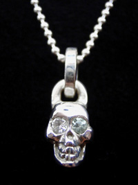 �X�J���E�y���_���g