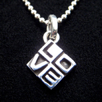 LOVE�l�b�N���X