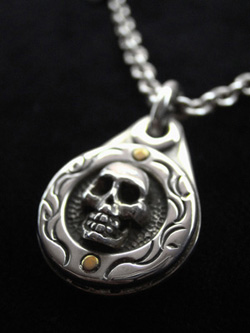 �e�B�A�h���b�v�E�X�J���E�y���_���g