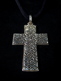 ONE LOVE ネックレス(クロス)皮ひもタイプ