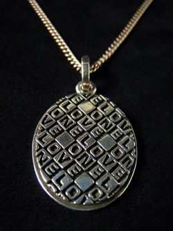 ONE LOVE �l�b�N���X�i�I�[�o���j