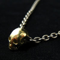 18���X�J���r�[�Y�l�b�N���X