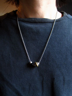 3�r�[�Y�l�b�N���X