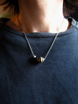 3�r�[�Y�l�b�N���X