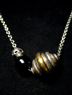 3�r�[�Y�l�b�N���X