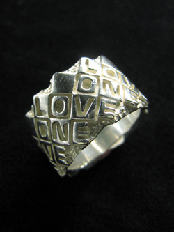 ONE LOVE�����O