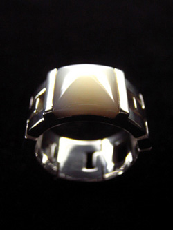 �X�N�G�A�E�X�g�[���E�����O�i�����L�j