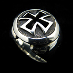 �A�C�A���N���X�E�����O