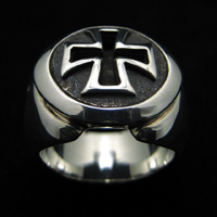 �A�C�A���E�N���X�E�����O