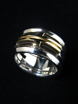 18���C�G���[�S�[���h�N���X�����O