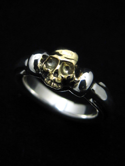 18���X�J���t�������O