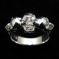 �X���[�E�X�J���E�����O�i�z���C�g�T�t�@�C�A�j