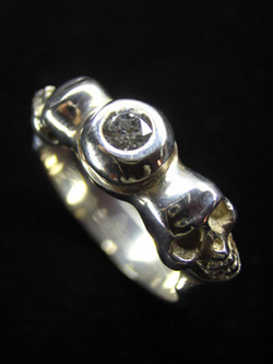 �X�J���E�X�g�[���E�����O(�z���C�g�T�t�@�C�A)